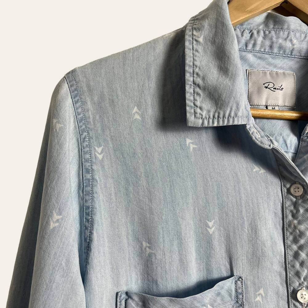 Rails Light Blue Chambray Arrow Long Sleeve Lyocell Button-Up Shirt Size Medium - Picture 4 of 10